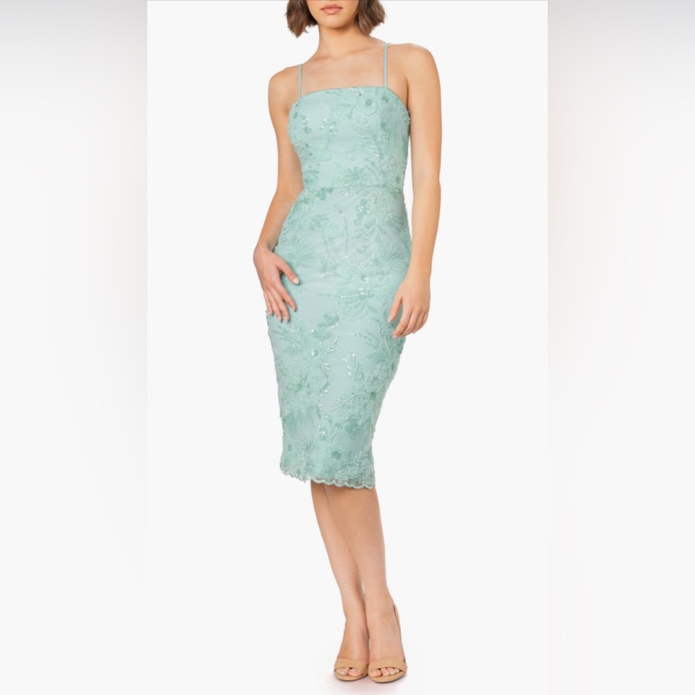 Dress The Population - Josselyn Sequin Floral Body-Con Midi Dress